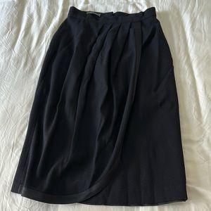 Louis Féraud black pencil skirt Size 6